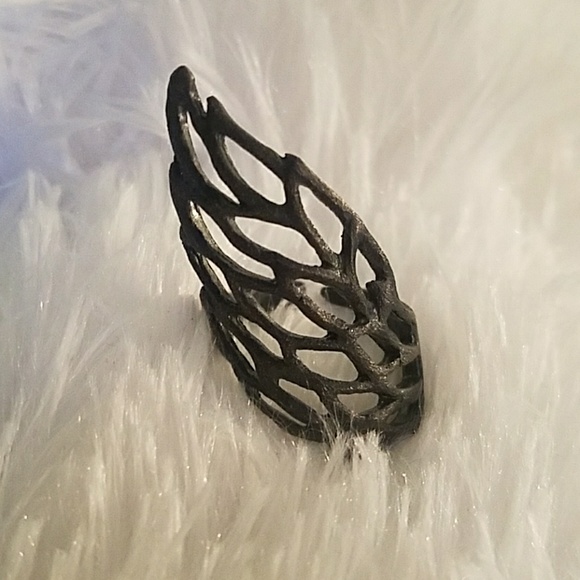 Wing like ring - Picture 2 of 2